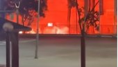HAOS NA ULICAMA BEOGRADA! Jeziva tuča navijača, dva muškarca teže povređena (VIDEO) HAOS NA ULICAMA BEOGRADA! Jeziva tuča navijača, dva muškarca teže povređena (VIDEO)