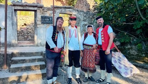 POČAST VOĐI KURIDŽINE BUNE: U Bilišanima Donjim kod Obrovca, otkrivena spomen-ploča popu Petru Jagodiću, srpskom narodnom prvaku iz Dalmacije POČAST VOĐI KURIDŽINE BUNE: U Bilišanima Donjim kod Obrovca, otkrivena spomen-ploča popu Petru Jagodiću, srpskom narodnom prvaku iz Dalmacije