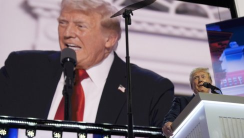 TRAMP KAKVOG RETKO VIĐAMO: Bivši američki predsednik održao govor o kome svi pričaju (VIDEO) TRAMP KAKVOG RETKO VIĐAMO: Bivši američki predsednik održao govor o kome svi pričaju (VIDEO)