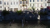 SVET GLEDA I NE VERUJE: Evo šta se dešava u LJubljani (VIDEO) SVET GLEDA I NE VERUJE: Evo šta se dešava u LJubljani (VIDEO)