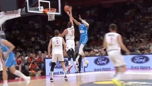 CELA ARENA JE BILA NA NOGAMA: Kakva blokada Nikole Milutinova! Janis Adetokumbo nije znao šta ga je snašlo (VIDEO) CELA ARENA JE BILA NA NOGAMA: Kakva blokada Nikole Milutinova! Janis Adetokumbo nije znao šta ga je snašlo (VIDEO)