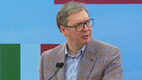 ВУЧИЋ ОДГОВОРИО НОВИНАРКИ: Имате право на опозив председника, спреман сам да помогнем људима у опозицији ВУЧИЋ ОДГОВОРИО НОВИНАРКИ: Имате право на опозив председника, спреман сам да помогнем људима у опозицији