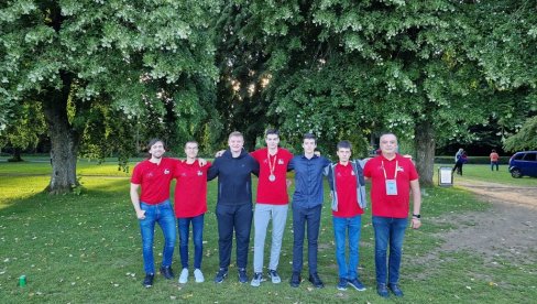 SVAKOM ĐAKU PO MEDALJA: Veliki uspeh naših matematičara na olimpijadi SVAKOM ĐAKU PO MEDALJA: Veliki uspeh naših matematičara na olimpijadi