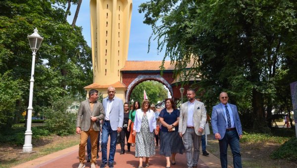 ПАЛИЋ ПОСТАЈЕ НЕЗАОБИЛАЗНА ТУРИСТИЧКА ДЕСТИНАЦИЈА: У развој туризма на Палићу Покрајина уложила више од милијарду и по динара ПАЛИЋ ПОСТАЈЕ НЕЗАОБИЛАЗНА ТУРИСТИЧКА ДЕСТИНАЦИЈА: У развој туризма на Палићу Покрајина уложила више од милијарду и по динара