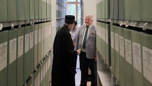 ZAJEDNIČKA BRIGA O NASLEĐU: Saradnja Arhiva Vojvodine i Eparhije budimske u Sentandreji (FOTO) ZAJEDNIČKA BRIGA O NASLEĐU: Saradnja Arhiva Vojvodine i Eparhije budimske u Sentandreji (FOTO)