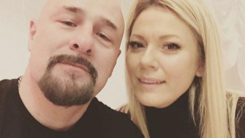 GRUOVA UDOVICA I NAKON PET GODINA ČUVA USPOMENU NA LJUBAV: Danica i dalje nosi burmu na ruci (FOTO) GRUOVA UDOVICA I NAKON PET GODINA ČUVA USPOMENU NA LJUBAV: Danica i dalje nosi burmu na ruci (FOTO)