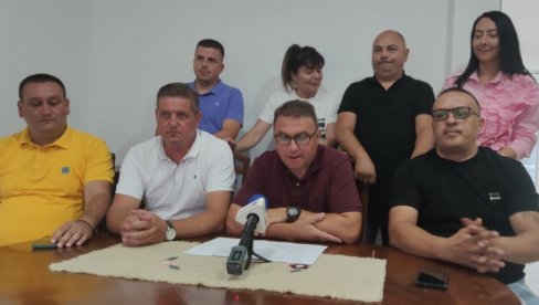 ПОЛИТИЧКИ ТРАНСФЕР: Из Јединствене Србије у Заветнике ПОЛИТИЧКИ ТРАНСФЕР: Из Јединствене Србије у Заветнике