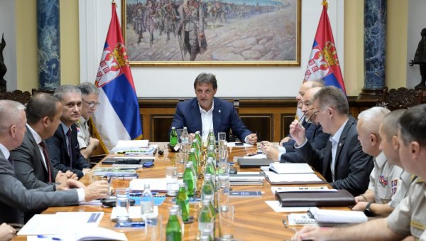 ОДРЖАНА СЕДНИЦА КОЛЕГИЈУМА МИНИСТРА ОДБРАНЕ: Разматрано неколико тема, ово су закључци ОДРЖАНА СЕДНИЦА КОЛЕГИЈУМА МИНИСТРА ОДБРАНЕ: Разматрано неколико тема, ово су закључци