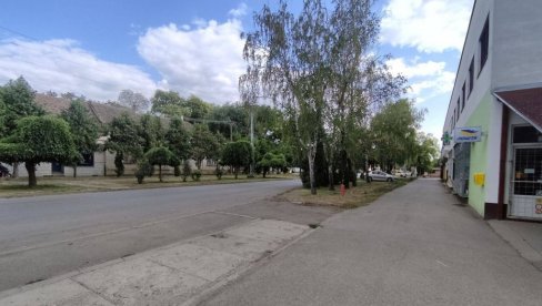 TRAŽE JAKE POLICIJSKE SNAGE: Meštani Bačkog Petrovog Sela uplašeni posle ubistva sugrađanke TRAŽE JAKE POLICIJSKE SNAGE: Meštani Bačkog Petrovog Sela uplašeni posle ubistva sugrađanke