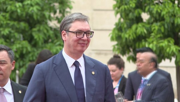 ВУЧИЋ И ДАЉЕ ЈАЧИ ОД СНС: Последње истраживањељпотврдило стару бољку напредњака ВУЧИЋ И ДАЉЕ ЈАЧИ ОД СНС: Последње истраживањељпотврдило стару бољку напредњака