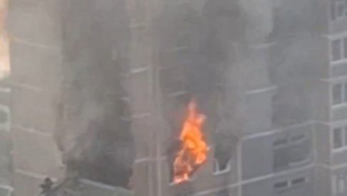 HAOS U RUSIJI, IMA MRTVIH: Dim kulja na sve strane, ljudi mašu rukama i dozivaju pomoć (VIDEO) HAOS U RUSIJI, IMA MRTVIH: Dim kulja na sve strane, ljudi mašu rukama i dozivaju pomoć (VIDEO)
