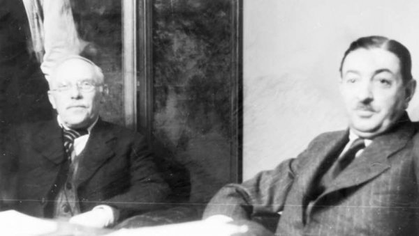 ФЕЉТОН - КНЕЖЕВ КУРИР И ШАКА НАЈАМНИКА УЗИМАЈУ ВЛАСТ: Захваљујући географском дисконтинуитету око три милиона Срба живело је ван Србије ФЕЉТОН - КНЕЖЕВ КУРИР И ШАКА НАЈАМНИКА УЗИМАЈУ ВЛАСТ: Захваљујући географском дисконтинуитету око три милиона Срба живело је ван Србије