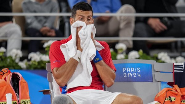 ЈАДНО И БЕДНО! Скандалозан напад на Новака Ђоковића усред Олимпијских игара ЈАДНО И БЕДНО! Скандалозан напад на Новака Ђоковића усред Олимпијских игара
