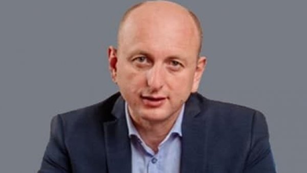 НАСЕР ЗАЉУБЉЕН У ЦРНУ ГОРУ: Кнежевић реаговао НАСЕР ЗАЉУБЉЕН У ЦРНУ ГОРУ: Кнежевић реаговао