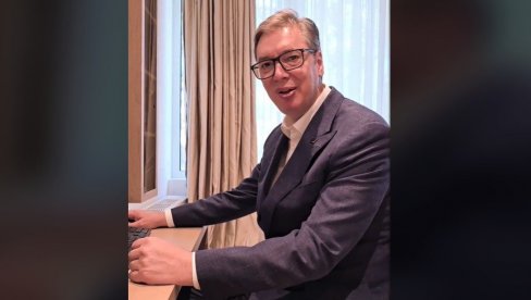 MOMCI, VERUJEM U VAS! Vučić podelio zanimljiv snimak na mrežama i poslao snažnu poruku košarkašima Srbije (VIDEO) MOMCI, VERUJEM U VAS! Vučić podelio zanimljiv snimak na mrežama i poslao snažnu poruku košarkašima Srbije (VIDEO)