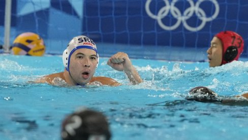 ДУШАН МАНДИЋ НЕПРИКОСНОВЕН: После Светске федерациије водених спортова и „Тотал ватерполо“ Србина прогласио за најбољег ватерполисту света ДУШАН МАНДИЋ НЕПРИКОСНОВЕН: После Светске федерациије водених спортова и „Тотал ватерполо“ Србина прогласио за најбољег ватерполисту света