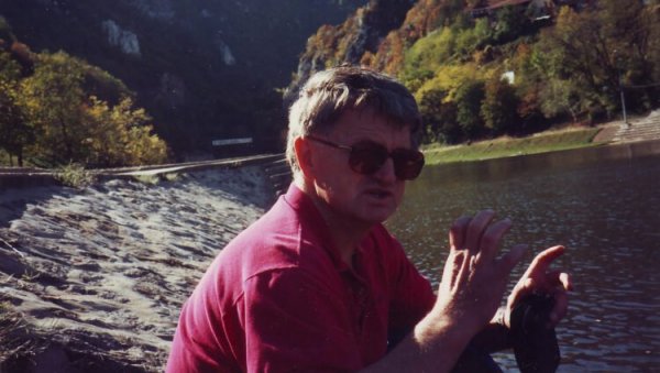 ОД РВАЊА ДО ОСКАРА: У Ужицу одржан фестивал посвећен Стојану Стиву Тешићу ОД РВАЊА ДО ОСКАРА: У Ужицу одржан фестивал посвећен Стојану Стиву Тешићу