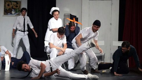 POBEDIO LET IZNAD KUKAVIČJEG GNEZDA : Dodelom nagrada završen 67.Festival festivala u Trebinju POBEDIO LET IZNAD KUKAVIČJEG GNEZDA : Dodelom nagrada završen 67.Festival festivala u Trebinju