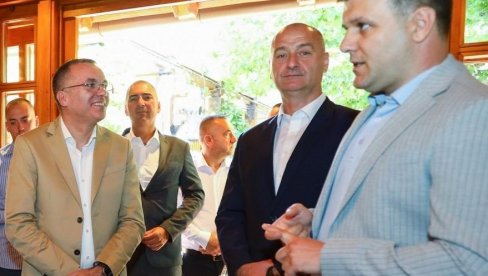 PODSTICAJI PRIJAVILI NOVIH 284 SEOSKIH DOMAĆINSTAVA: Podrška ruralnom turizmu Ministarstva turizma i omladine daje rezultate PODSTICAJI PRIJAVILI NOVIH 284 SEOSKIH DOMAĆINSTAVA: Podrška ruralnom turizmu Ministarstva turizma i omladine daje rezultate