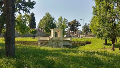 JAVNE ČESME U KRAGUJEVCU: Voda nije bezbedna za upotrebu JAVNE ČESME U KRAGUJEVCU: Voda nije bezbedna za upotrebu