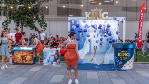 IDEALNO LETNJE VEČE U BEOGRADU: Filmovi pod zvezdama uz najkremastiji King sladoled IDEALNO LETNJE VEČE U BEOGRADU: Filmovi pod zvezdama uz najkremastiji King sladoled