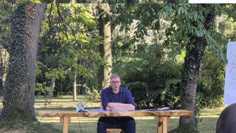 EVO IDEMO NA REFERENDUM O OPOZIVU PRDSEDNIKA: Vučić poručio opoziciji - Skupite potpise u Skupštini pre kraja godine EVO IDEMO NA REFERENDUM O OPOZIVU PRDSEDNIKA: Vučić poručio opoziciji - Skupite potpise u Skupštini pre kraja godine