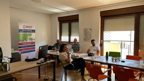 USAID organizuje OBUKE za primenu softvera NAMENJENOG DIGITALIZACIJI ENERGETSKE EFIKASNOSTI USAID organizuje OBUKE za primenu softvera NAMENJENOG DIGITALIZACIJI ENERGETSKE EFIKASNOSTI