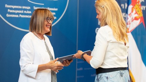 PODRŠKA POKRAJINE ZDRAVSTVENIM USTANOVAMA U VOJVODINI: Za nabavku opreme i radove na objektima izdvojeno 1,36 milijardi dinara PODRŠKA POKRAJINE ZDRAVSTVENIM USTANOVAMA U VOJVODINI: Za nabavku opreme i radove na objektima izdvojeno 1,36 milijardi dinara