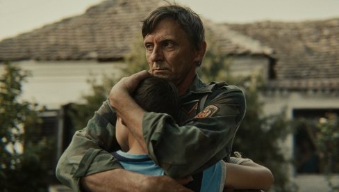 ЉУБАВНА ПРИЧА У ВРТЛОГУ ОЛУЈЕ: У Црној Гори снима се нова домаћа серија Тврђава о догађајима у Крајини ЉУБАВНА ПРИЧА У ВРТЛОГУ ОЛУЈЕ: У Црној Гори снима се нова домаћа серија Тврђава о догађајима у Крајини