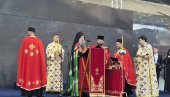 ПАТРИЈАРХ СЛУЖИО ПОМЕН СТРАДАЛИМА: Снажна порука поглавара СПЦ на обележавању дана сећања на злочиначку акцију Олуја ПАТРИЈАРХ СЛУЖИО ПОМЕН СТРАДАЛИМА: Снажна порука поглавара СПЦ на обележавању дана сећања на злочиначку акцију Олуја