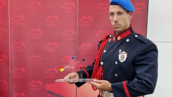 ЗЛАТО ЗА КЛУБ, ГРАД, ДРЖАВУ И ЈЕДИНИЦУ Жандарм Здравковић успешан у кануу ЗЛАТО ЗА КЛУБ, ГРАД, ДРЖАВУ И ЈЕДИНИЦУ Жандарм Здравковић успешан у кануу