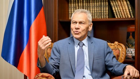 ПРИТИСАК НА ДОДИКА ЈЕ ДУГОТРАЈАН Боцан-Харченко : Западу треба слабија особа од њега да води Републику Српску ПРИТИСАК НА ДОДИКА ЈЕ ДУГОТРАЈАН Боцан-Харченко : Западу треба слабија особа од њега да води Републику Српску