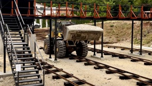 PRED PUBLIKOM NOVE ATRAKCIJE SENJSKOG RUDNIKA, U OKVIRU REMBASA U RESAVICI Turiste vraćaju u 1892. PRED PUBLIKOM NOVE ATRAKCIJE SENJSKOG RUDNIKA, U OKVIRU REMBASA U RESAVICI Turiste vraćaju u 1892.
