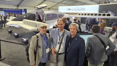SARADNJA SA POZNATIM KOMAPNIJAMA: Delegacija Mašinskog fakulteta na sajmu u Farnborou SARADNJA SA POZNATIM KOMAPNIJAMA: Delegacija Mašinskog fakulteta na sajmu u Farnborou
