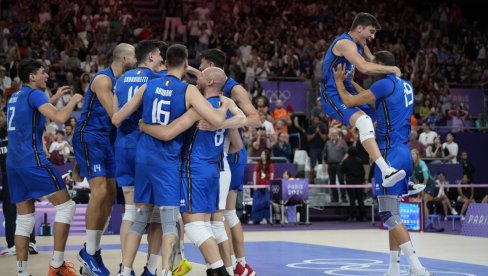 KAKAV MEČ! Odbojkaška reprezentacija Italije neverovatnim preokretom savladala Japance i plasirala se u polufinale Olimpijskih igara KAKAV MEČ! Odbojkaška reprezentacija Italije neverovatnim preokretom savladala Japance i plasirala se u polufinale Olimpijskih igara