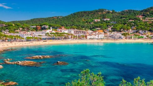 Nikada povoljnije! Iskoristite Last Minute ponudu i otkrijte čari destinacije sa idealnim plažama i sjajnim provodom u toku avgusta! Nikada povoljnije! Iskoristite Last Minute ponudu i otkrijte čari destinacije sa idealnim plažama i sjajnim provodom u toku avgusta!