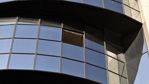 ПАО ПРОЗОР У КНЕЗ МИХАИЛОВОЈ: У главној градској улици данас је избегнута трагедија ПАО ПРОЗОР У КНЕЗ МИХАИЛОВОЈ: У главној градској улици данас је избегнута трагедија