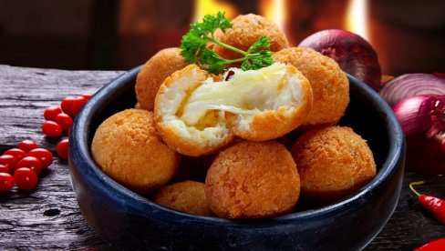 KROKETI OD SIRA: Jednostavno, brzo i savršeno jelo KROKETI OD SIRA: Jednostavno, brzo i savršeno jelo