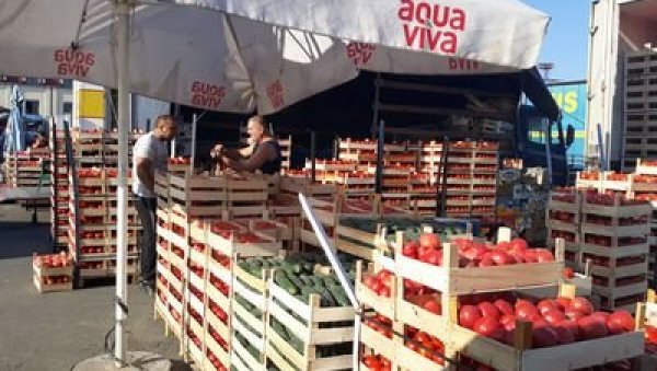 ПАРАДАЈЗ И ДАЉЕ БРОЈ ЈЕДАН: Извештај са Велетржнице Београд ПАРАДАЈЗ И ДАЉЕ БРОЈ ЈЕДАН: Извештај са Велетржнице Београд
