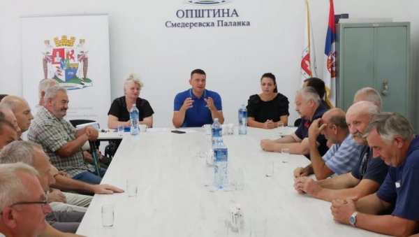 СМЕДЕРЕВСКА ПАЛАНКА ОБЕЗБЕДИЛА 56 БОРАЧКИХ ЛЕГИТИМАЦИЈА: Ускоро план за помоћ борцима у ратовима 90-тих СМЕДЕРЕВСКА ПАЛАНКА ОБЕЗБЕДИЛА 56 БОРАЧКИХ ЛЕГИТИМАЦИЈА: Ускоро план за помоћ борцима у ратовима 90-тих