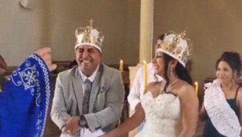 DOBRO GA POP NIJE ISTERAO IZ CRKVE Neobična scena - vidite šta se desilo mladoženji usred venčanja (VIDEO) DOBRO GA POP NIJE ISTERAO IZ CRKVE Neobična scena - vidite šta se desilo mladoženji usred venčanja (VIDEO)