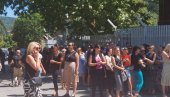 ЕЛЕК О ХАПШЕЊУ АЛЕКСАНДРА АРСЕНИЈЕВИЋА И СТЕФАНА ВЕЉКОВИЋА: Наставак терора Приштине ЕЛЕК О ХАПШЕЊУ АЛЕКСАНДРА АРСЕНИЈЕВИЋА И СТЕФАНА ВЕЉКОВИЋА: Наставак терора Приштине
