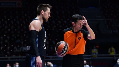 KOŠARKA JE LJUBAV, ALI I POSAO OD KOJEG ŽIVE MOJI NAJDRAŽI: Milivoje Jovčić, legenda košarkaškog suđenja KOŠARKA JE LJUBAV, ALI I POSAO OD KOJEG ŽIVE MOJI NAJDRAŽI: Milivoje Jovčić, legenda košarkaškog suđenja