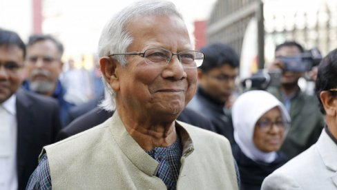 NOBELOVAC ZA PREMIJERA: Muhamed Junus predvodi privremenu vladu Bangladeša (FOTO) NOBELOVAC ZA PREMIJERA: Muhamed Junus predvodi privremenu vladu Bangladeša (FOTO)