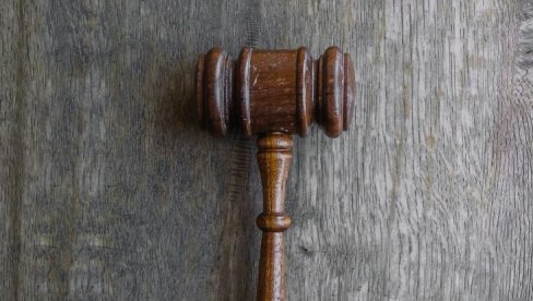 ПОЧЕТАК СУЂЕЊА У МАРТУ: Родитељи дечака (13) који је у Нишкој Бањи убио вршњака негирали кривицу