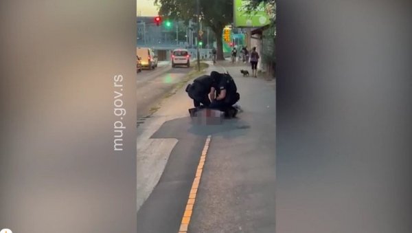 ПЛАНИРАЛИ НАПАД НА ПОЛИЦИЈУ НА ПРОТЕСТУ: Ухапшена четворка екстремиста - полиција показала СМС преписку (ФОТО) ПЛАНИРАЛИ НАПАД НА ПОЛИЦИЈУ НА ПРОТЕСТУ: Ухапшена четворка екстремиста - полиција показала СМС преписку (ФОТО)