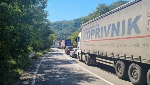 JEDNA OSOVA POGINULA U SUDARU AUTOBUSA I AUTOMOBILA NA PUTU KRALJEVO-RAŠKA: Kilometarska kolona na Ibarskoj magistrali JEDNA OSOVA POGINULA U SUDARU AUTOBUSA I AUTOMOBILA NA PUTU KRALJEVO-RAŠKA: Kilometarska kolona na Ibarskoj magistrali