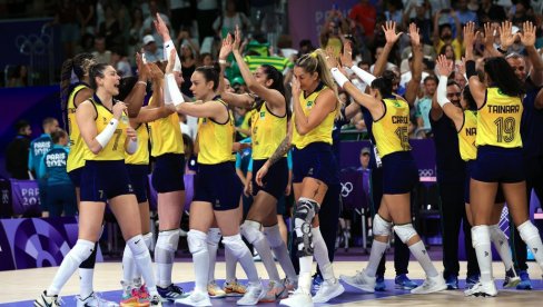 ODBOJKAŠICE BRAZILA OSVOJILE BRONZANU MEDALJU: Bivši selektor Srbije, Santareli ostao bez medalje ODBOJKAŠICE BRAZILA OSVOJILE BRONZANU MEDALJU: Bivši selektor Srbije, Santareli ostao bez medalje