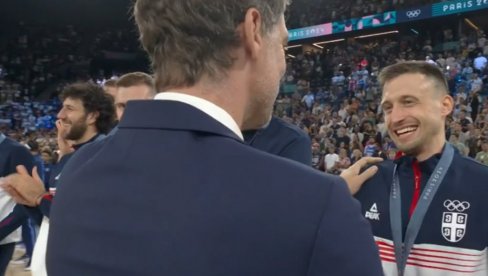KAKVA ČAST: Avramović i Bogdanović primili medalje, a onda su se prvo pozdravili sa ovim velikanima KAKVA ČAST: Avramović i Bogdanović primili medalje, a onda su se prvo pozdravili sa ovim velikanima