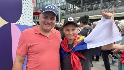 PREDSEDNIK REGIONA BRATISLAVE UZ DELFINE: Srpski navijači iz Slovačke, Španijem Francuske, jagma za kartama za finale između Srbije i Hrvats PREDSEDNIK REGIONA BRATISLAVE UZ DELFINE: Srpski navijači iz Slovačke, Španijem Francuske, jagma za kartama za finale između Srbije i Hrvats